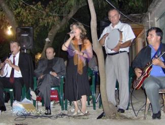 Φωτογραφίες από το γλέντι του χωριού.